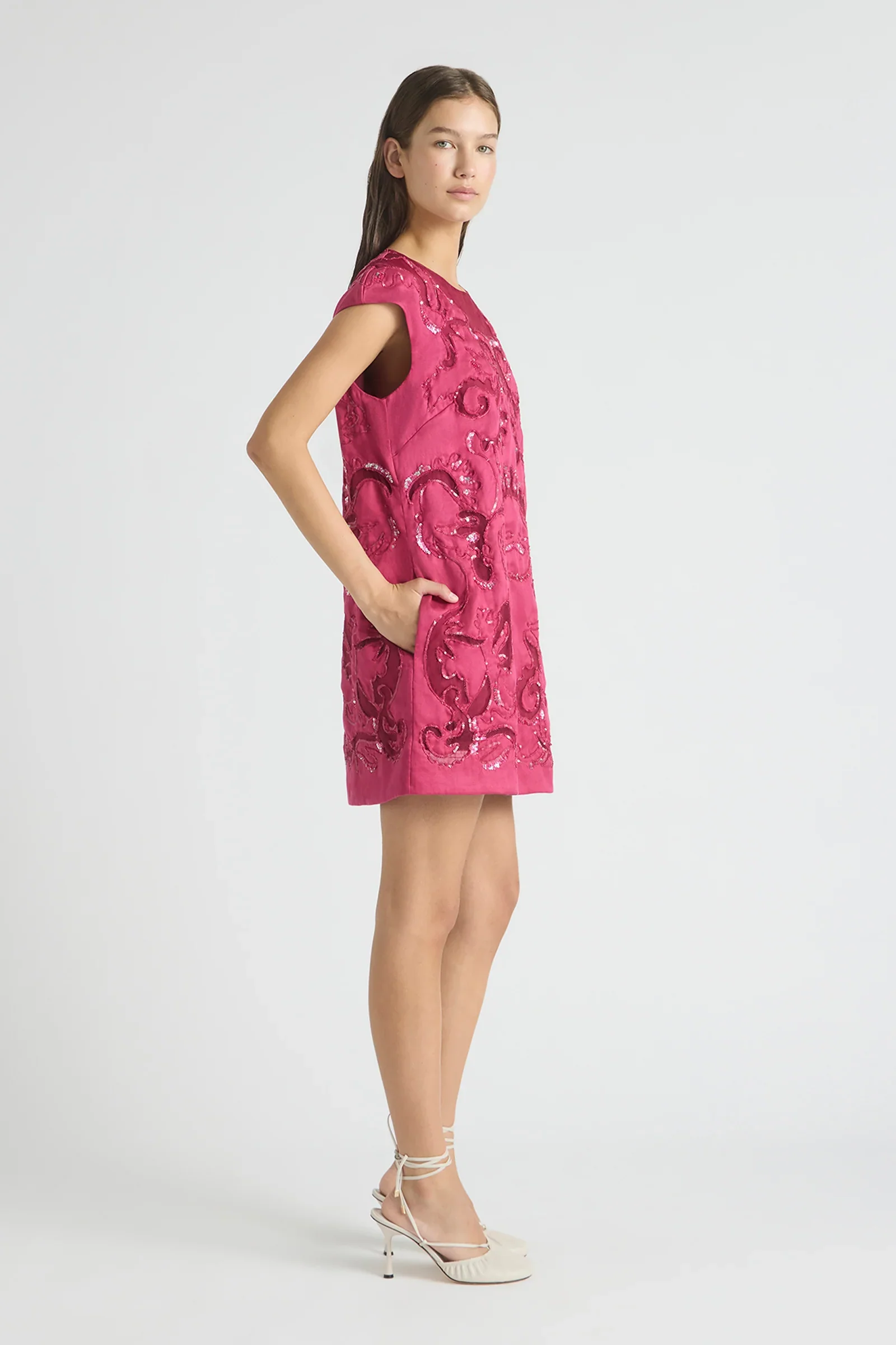 Antipodean Oasis Cap Sleeve Shift Dress - Image 4