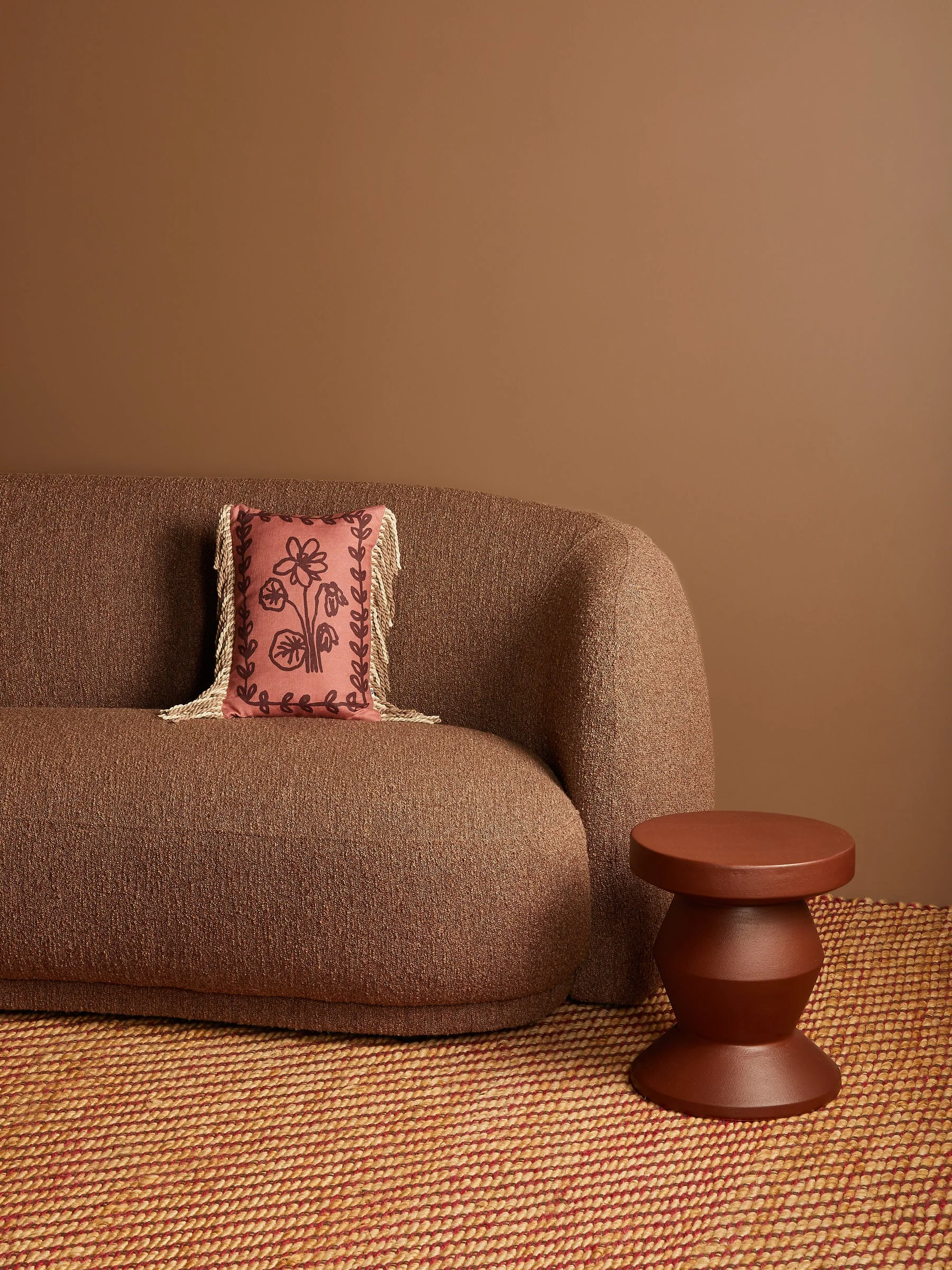 Bonnie & Neil Petra Coral Linen Cushion - Image 5