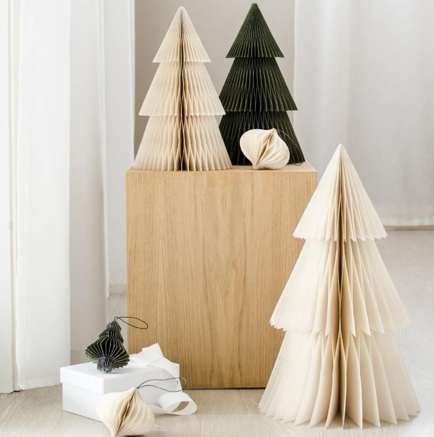 Deluxe Tree Standing Olive Green - Image 5