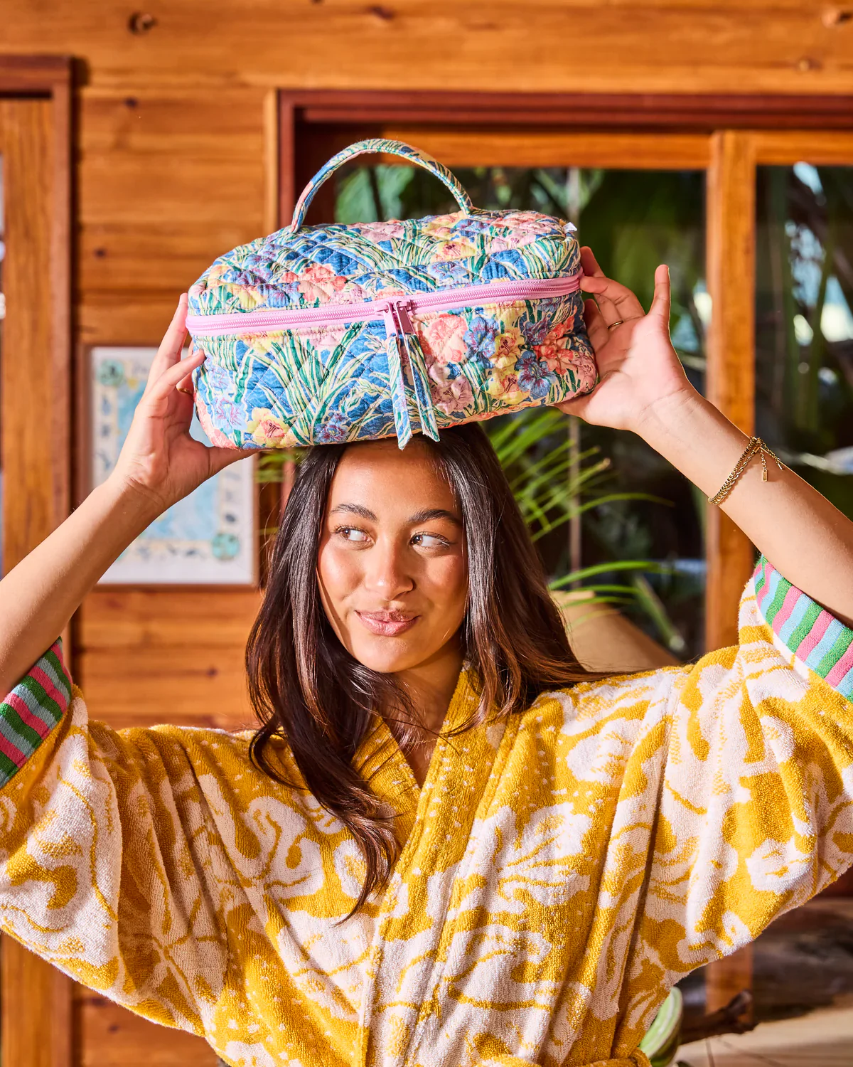 Kip & Co X Anna Spiro Toiletries Case - Image 5