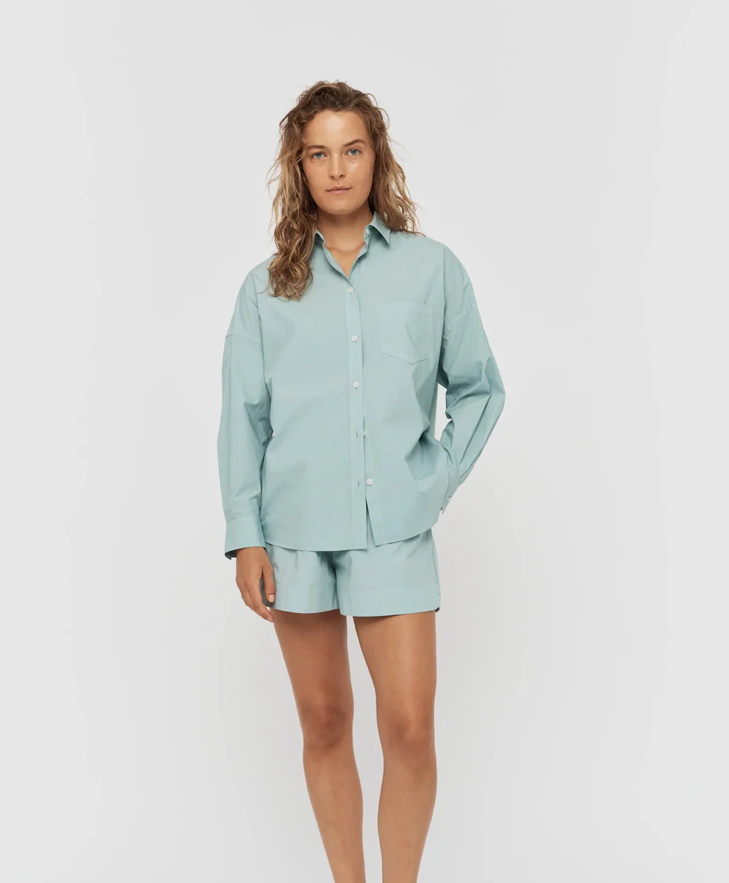 LMND Chiara Classic Short WAS $130 - Image 8