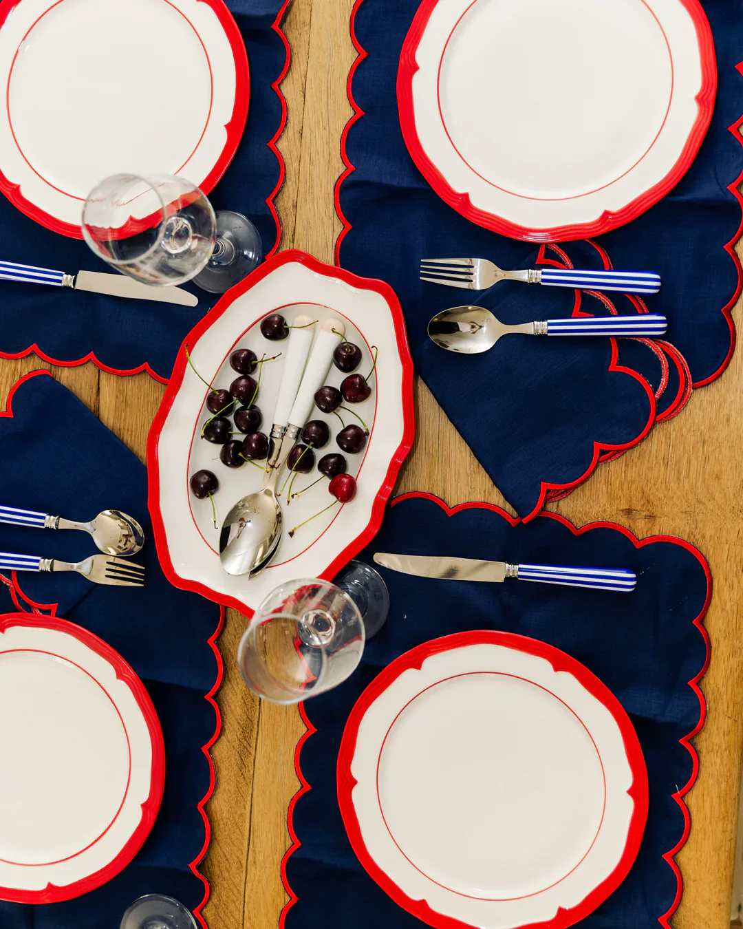 Soft Scallop Embossed Dinner Plate - Set of 4 - Image 2