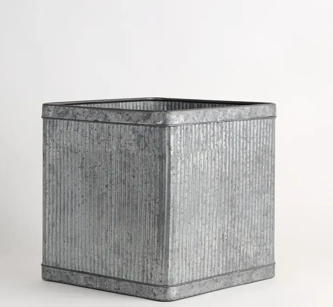 Wicka Concorde Metal Tin Planter - Image 3